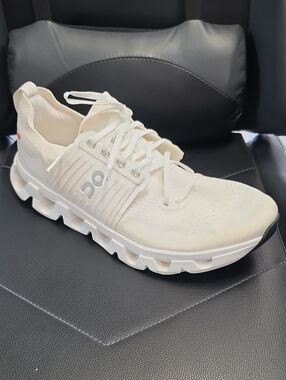 On Running Men's Cloud Trainer in Off-White